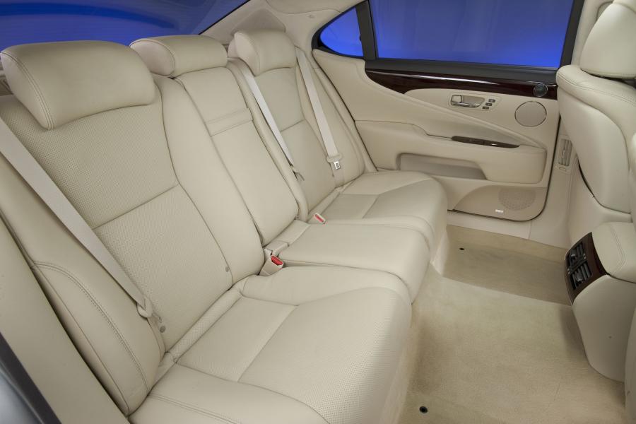  Lexus LS460L 2010 года  (фото 4 из 28)